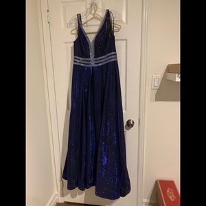 PROM 🔥SALE🔥Norma Reed Gown in blue size XS